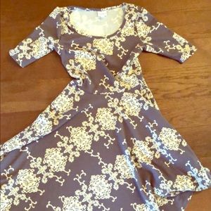 NWOT Lularoe medium elegant gray Nicole